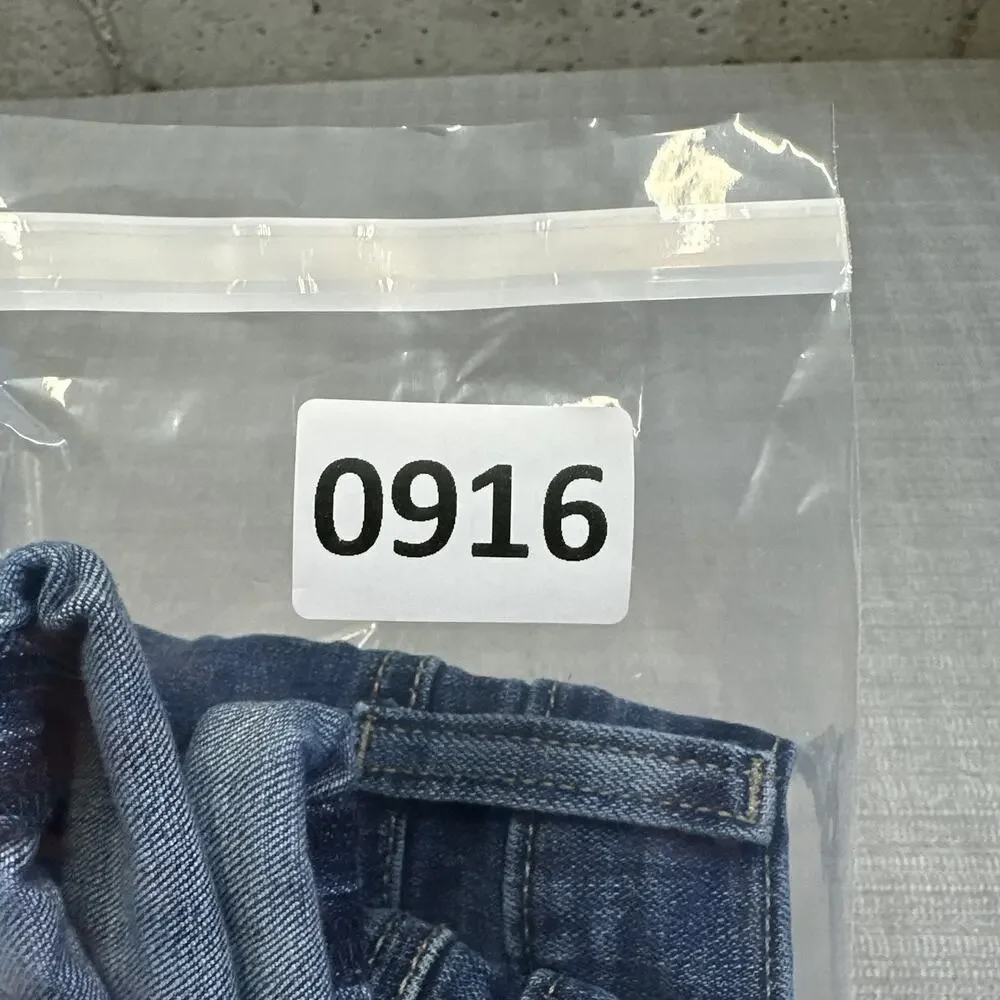 Levis Mid Rise Shorts Womens 33 Blue Denim Cuffed Stretch Casual Summer Jean‎